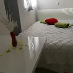 فندق مبيت وإفطار Prenocisca Sirec *