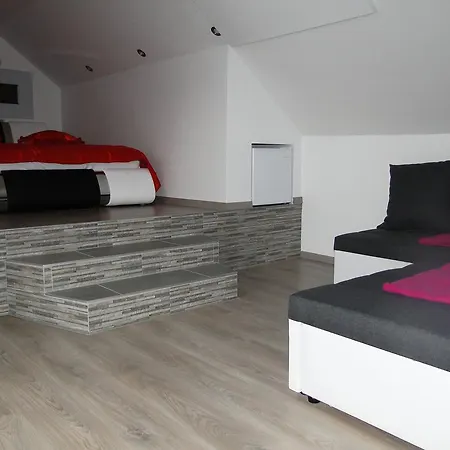 Bed & Breakfast Prenocisca Sirec *