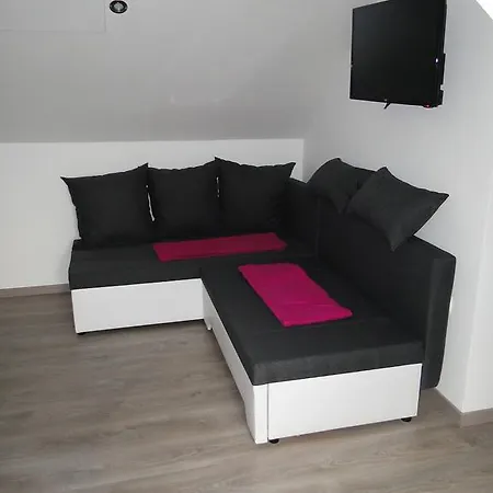 Bed & Breakfast Prenocisca Sirec